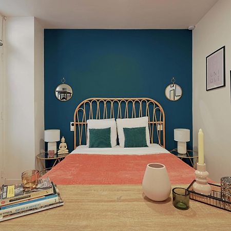 Modern Studio Fully Renovated Paris Exterior photo